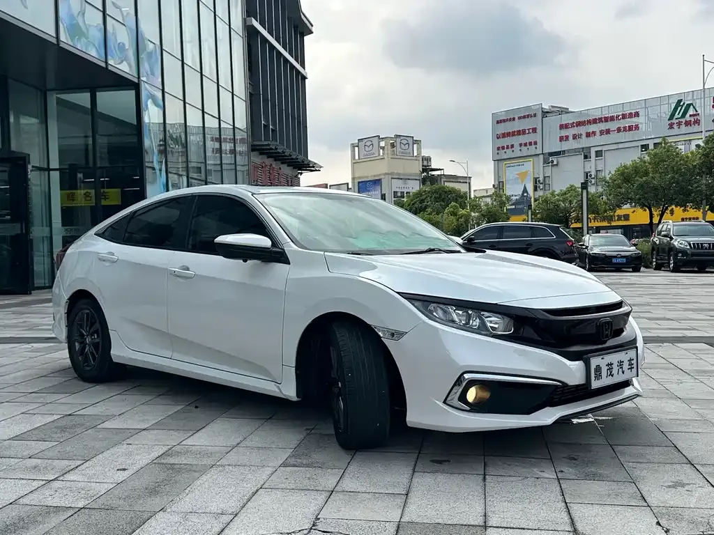 Honda Civic — фото 4