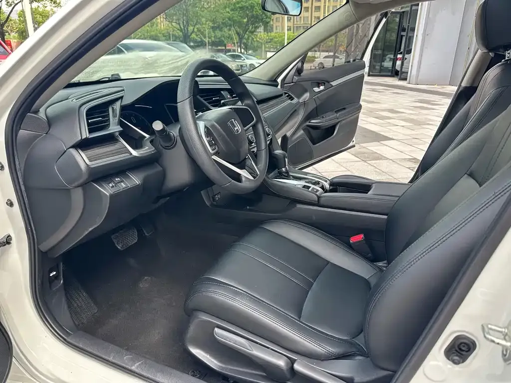 Honda Civic — фото 2