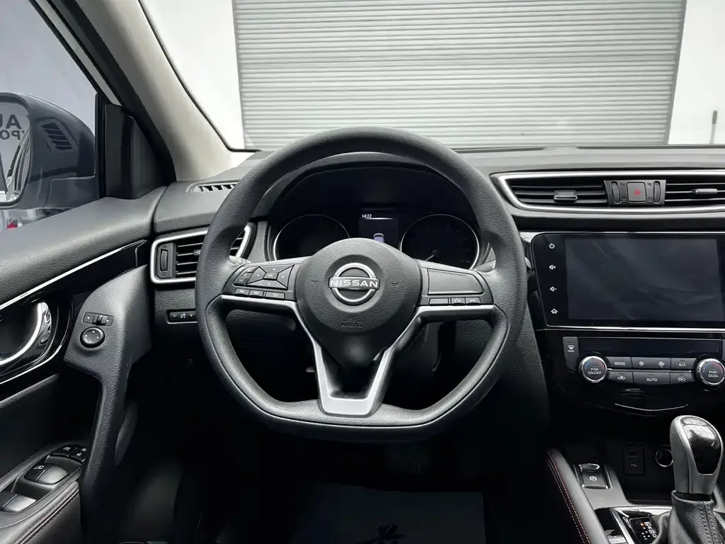Nissan Qashqai — фото 4