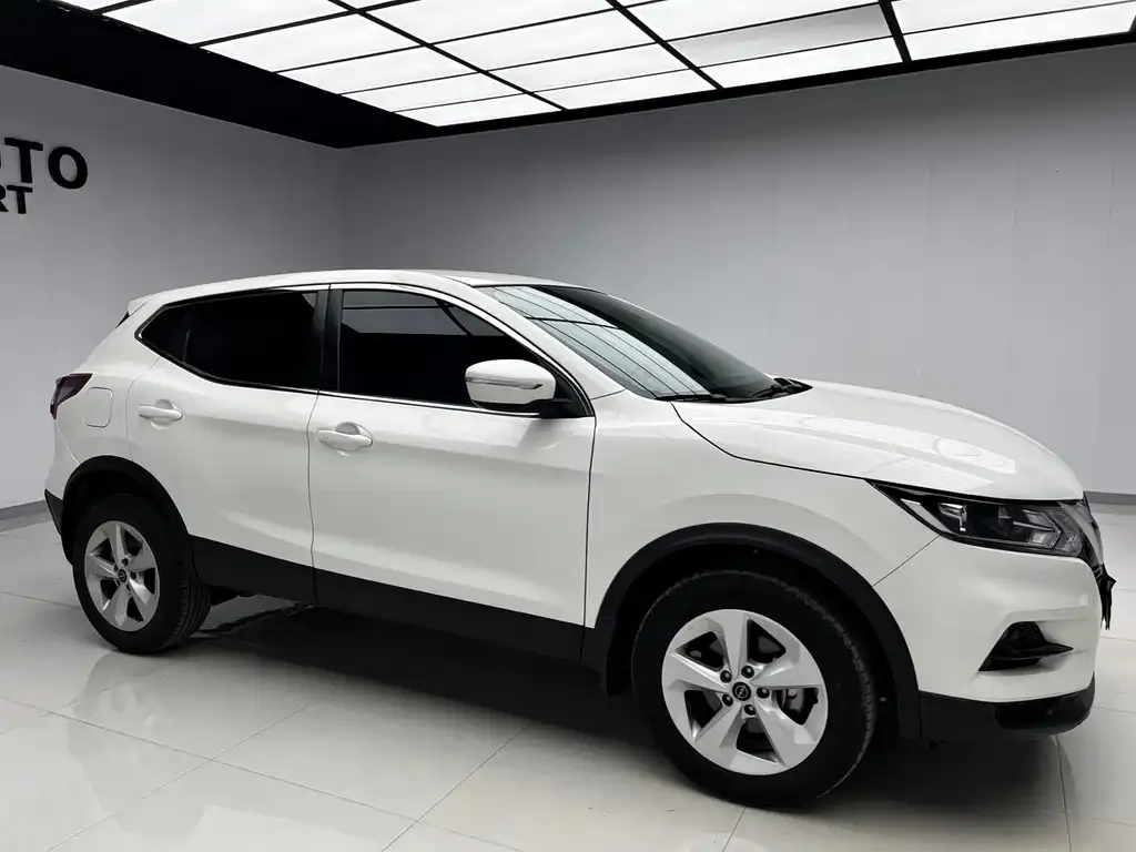 Nissan Qashqai — фото 8