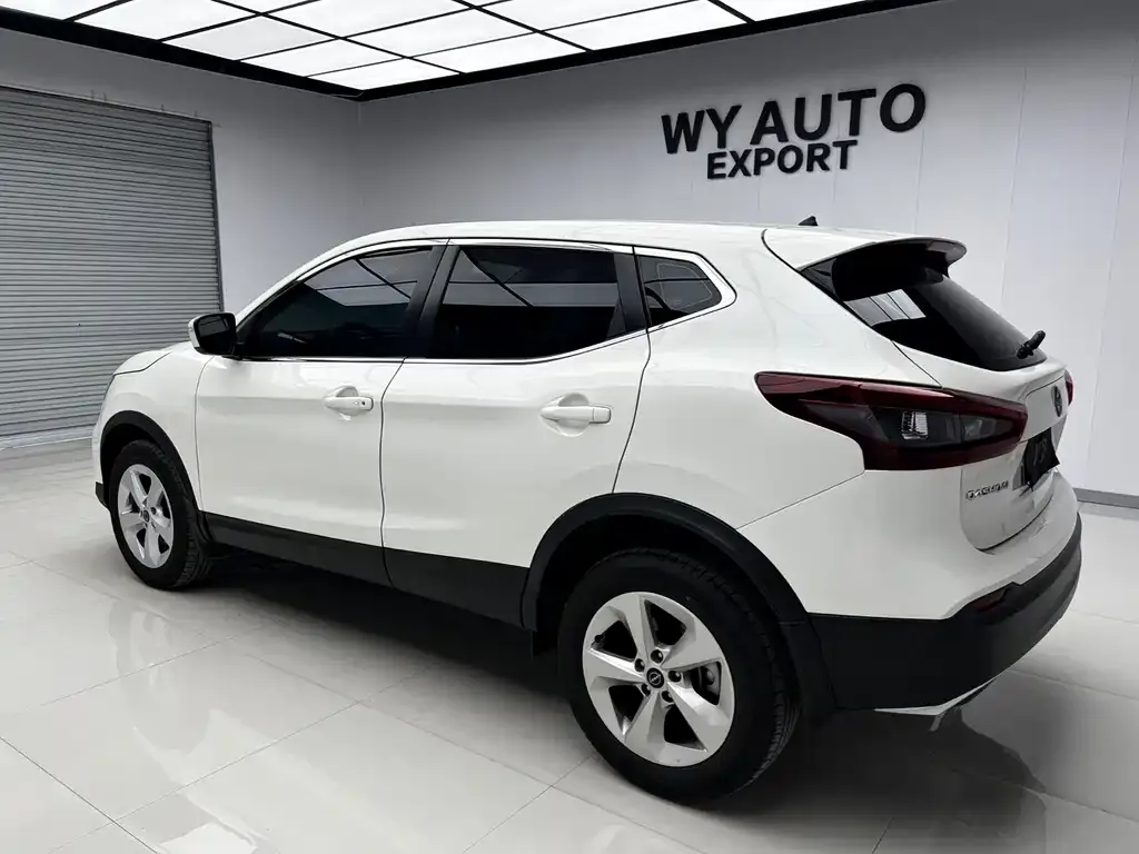 Nissan Qashqai — фото 6