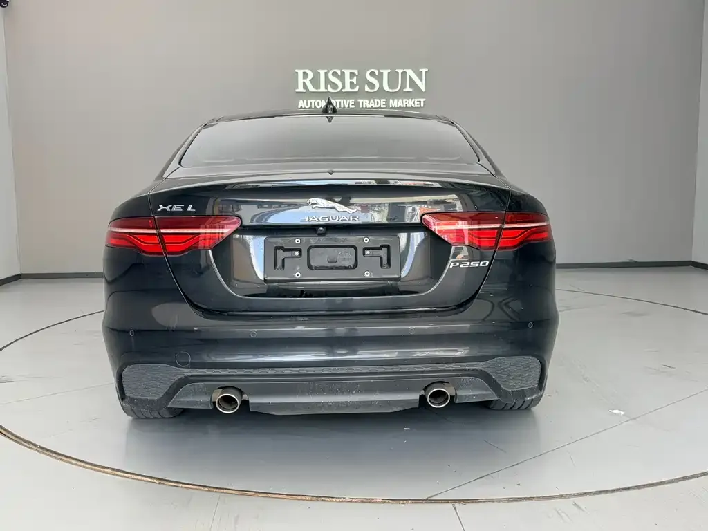 Jaguar XEL — фото 10