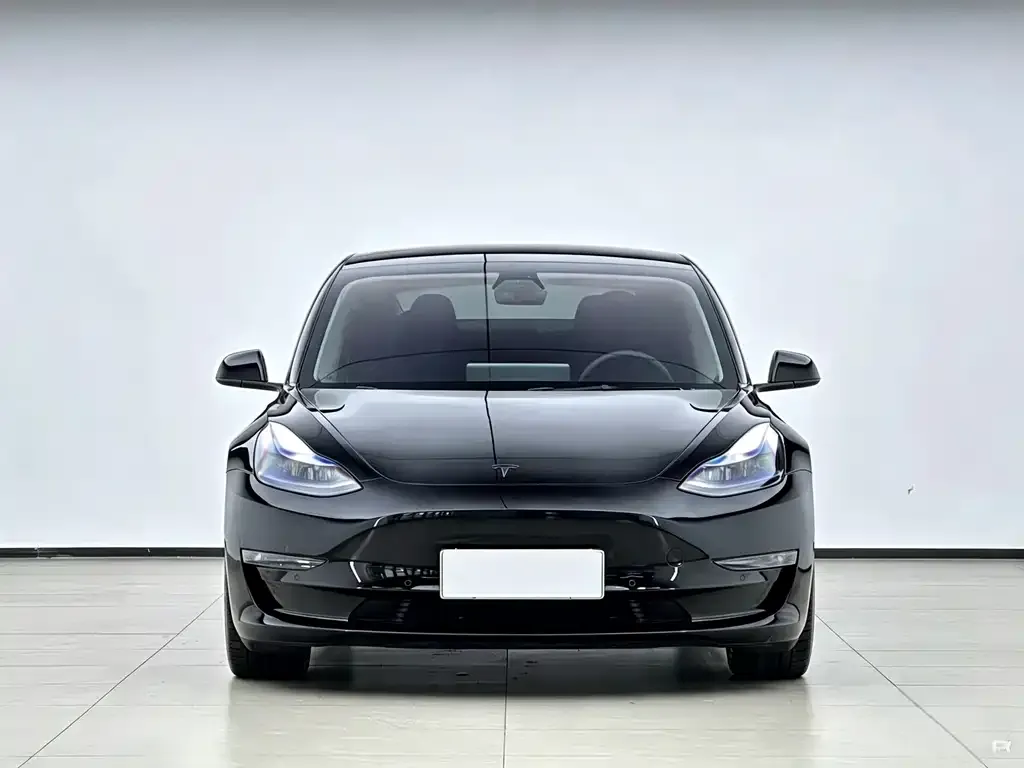 Tesla Model 3 — фото 6
