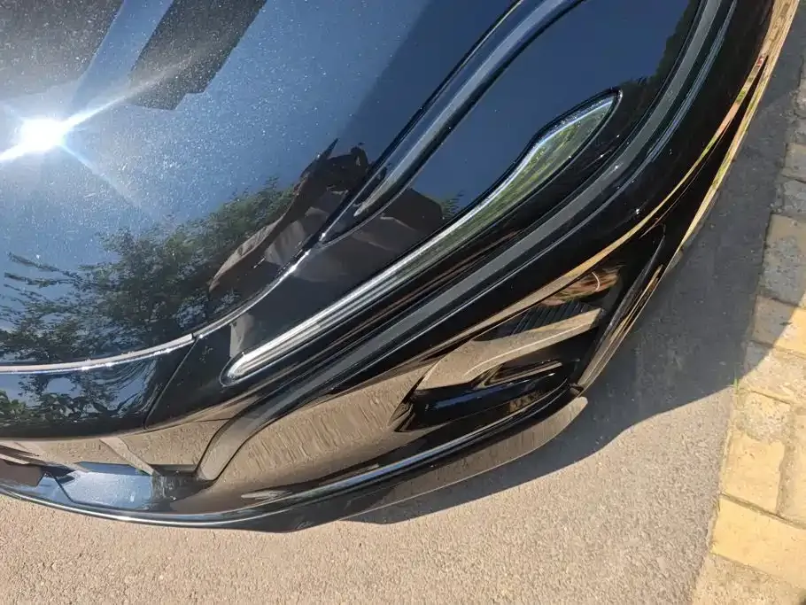 Hongqi E-QM5 — фото 7