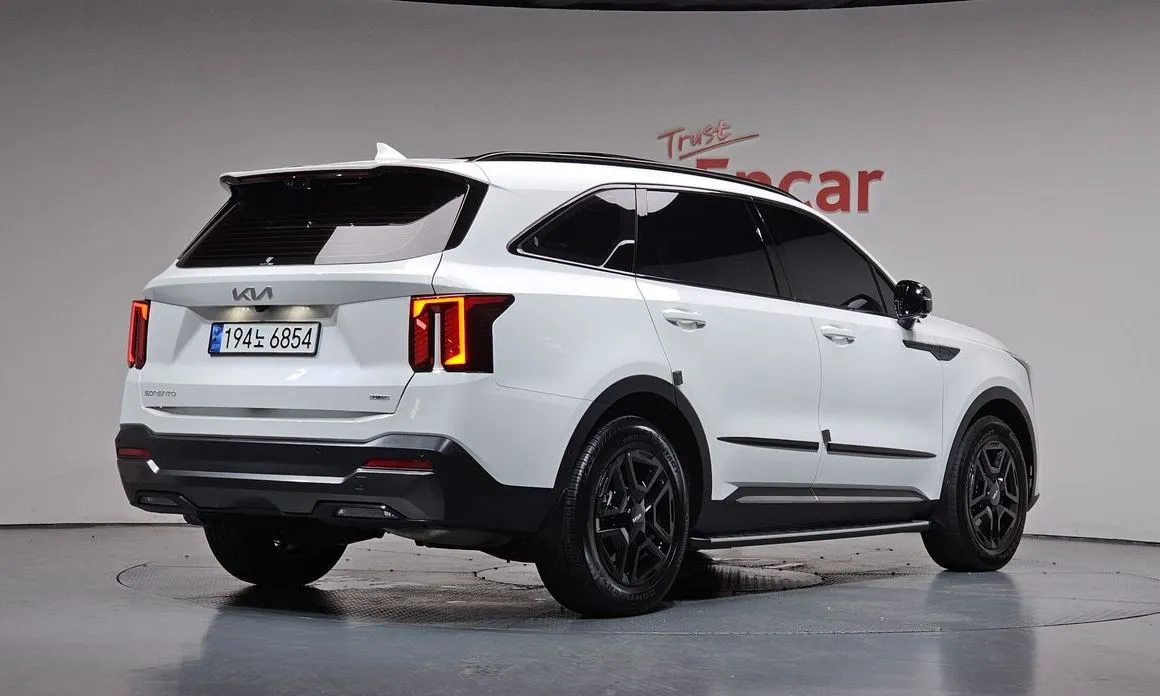 Kia Sorento — фото 6