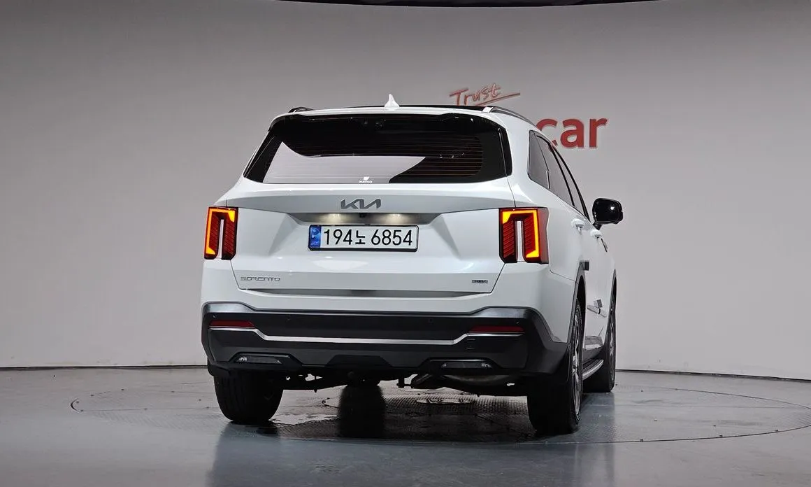 Kia Sorento — фото 7