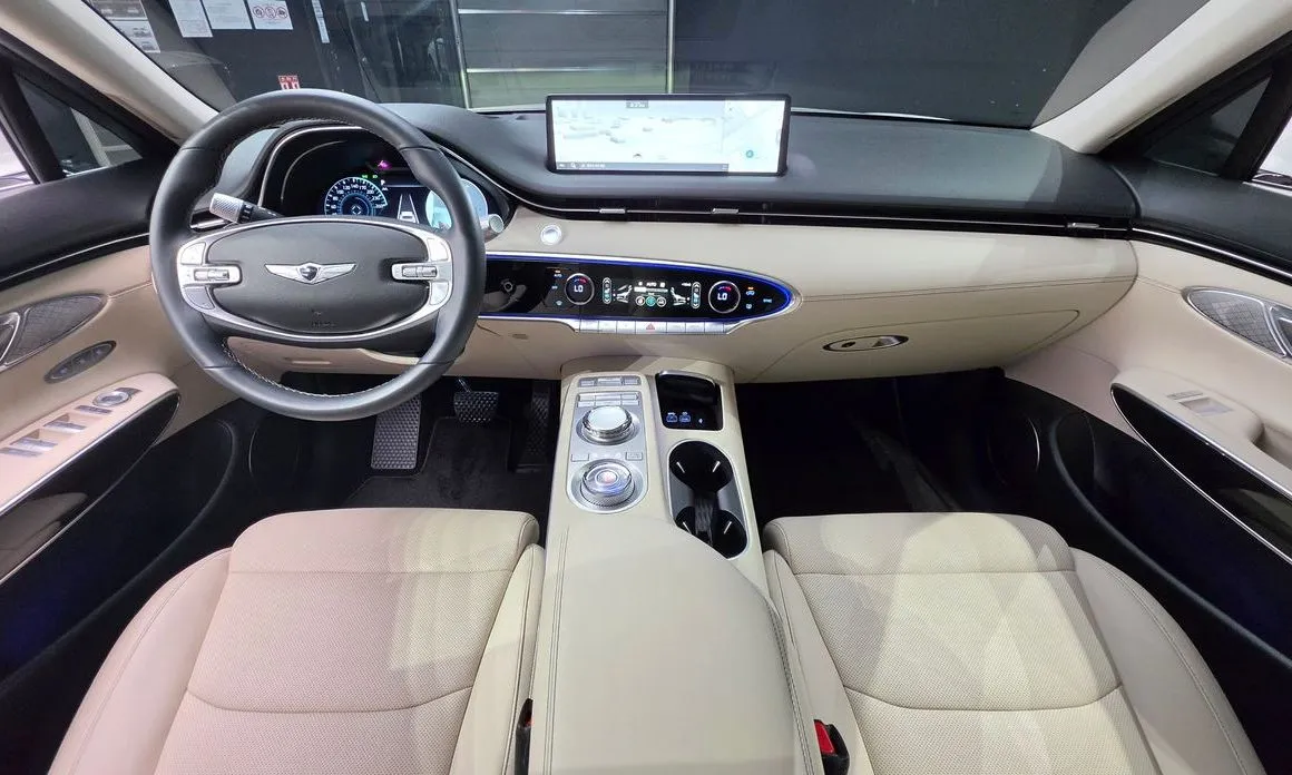 Genesis GV70 — фото 10