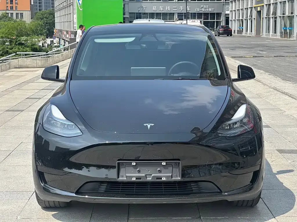 Tesla Model Y — фото 7