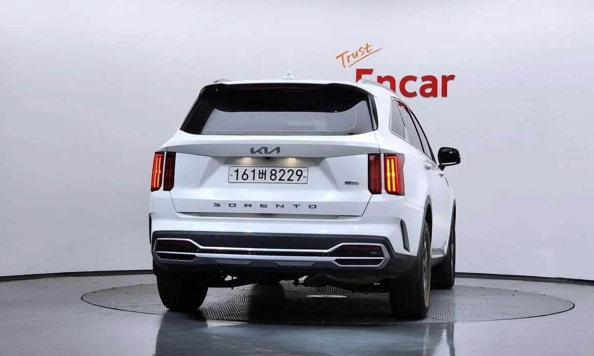 Kia Sorento — фото 6