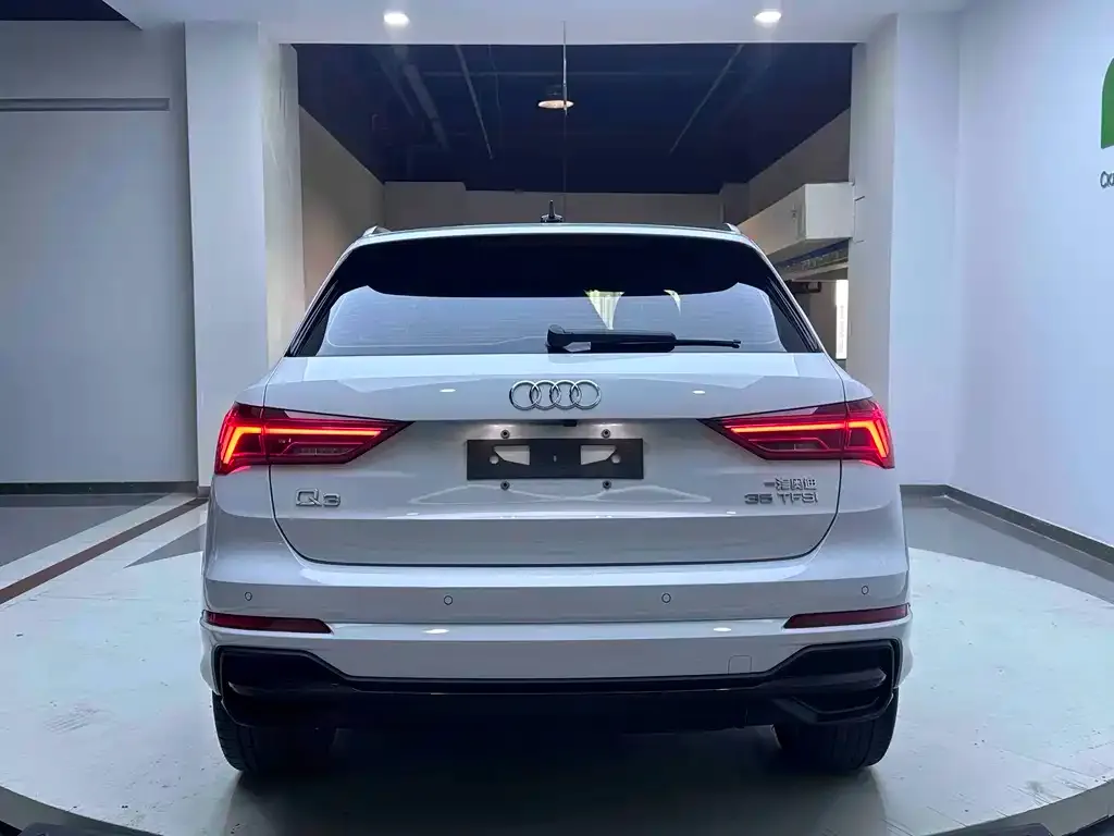 Audi Q3 — фото 3