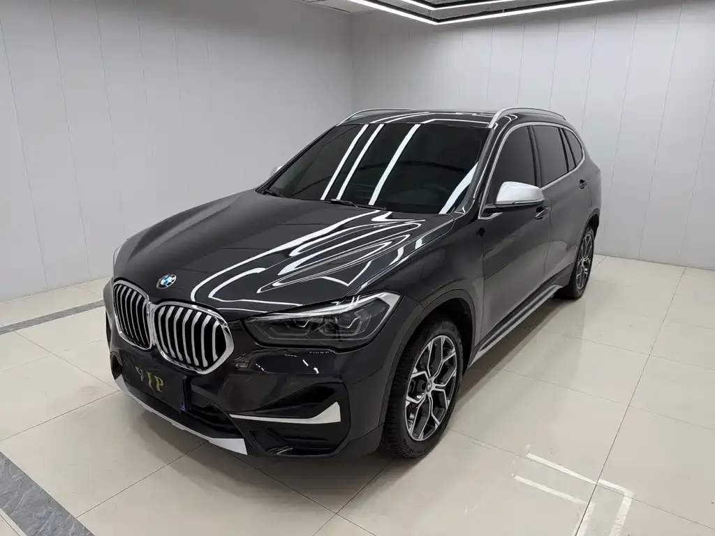 BMW X1 — фото 1