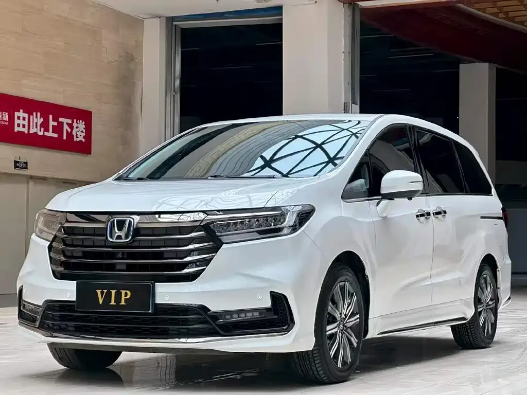 Honda Odyssey — фото 1