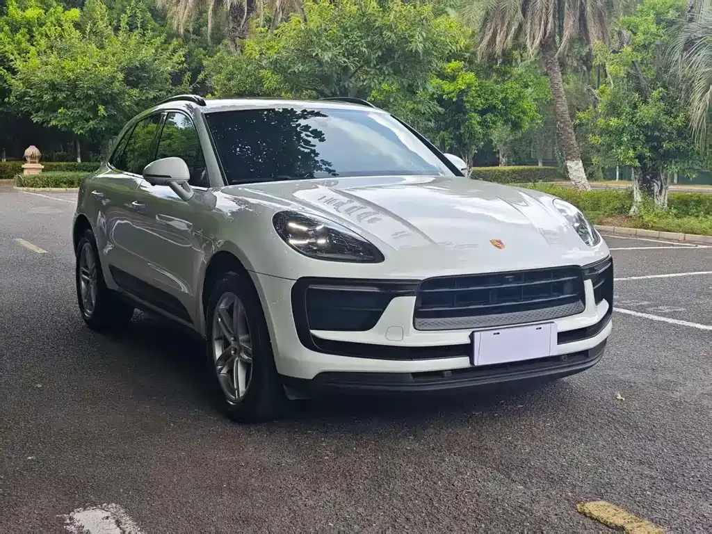 Porsche Macan — фото 1