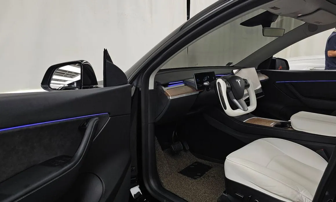 Tesla Model Y — фото 4
