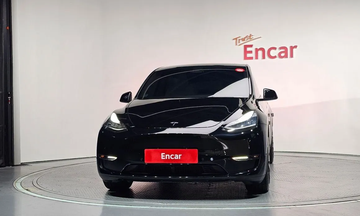 Tesla Model Y — фото 5