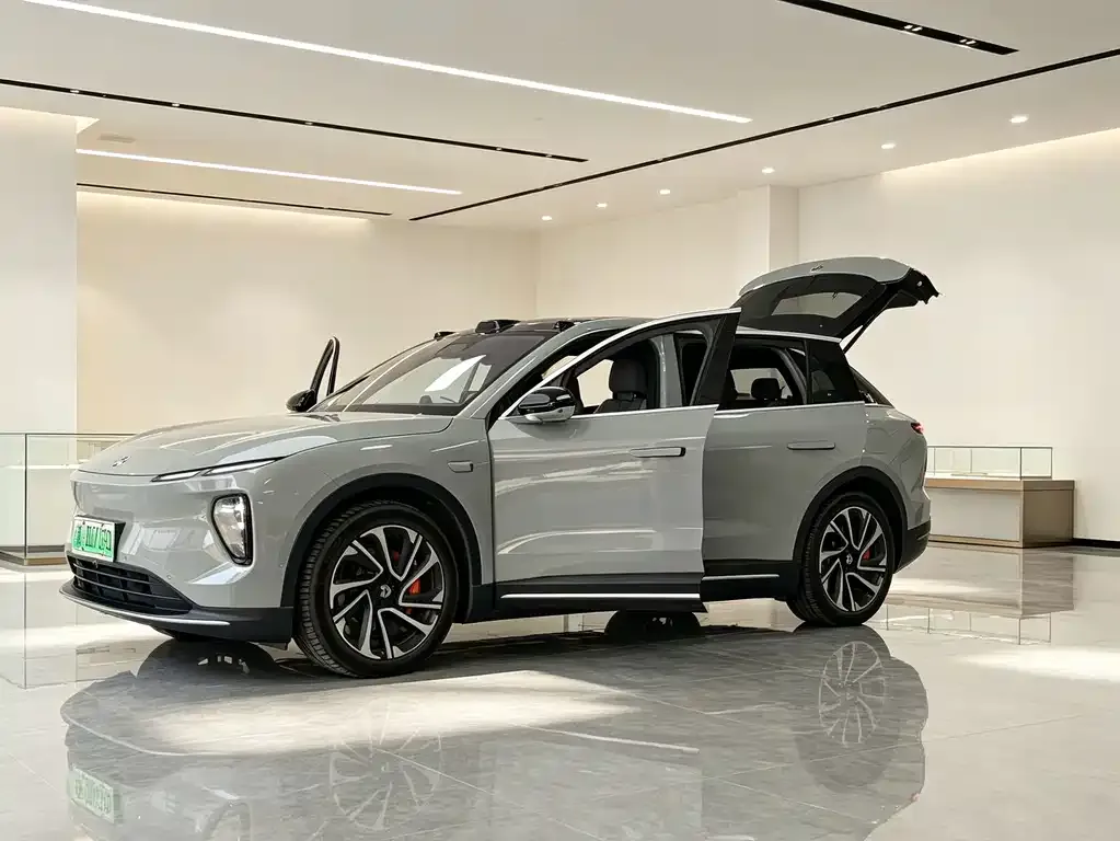 NIO EC6 — фото 10