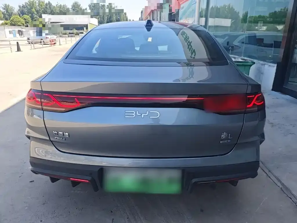 BYD Qin L — фото 3