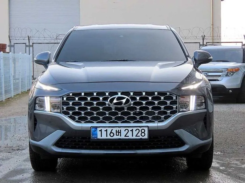 Hyundai Santafe — фото 1