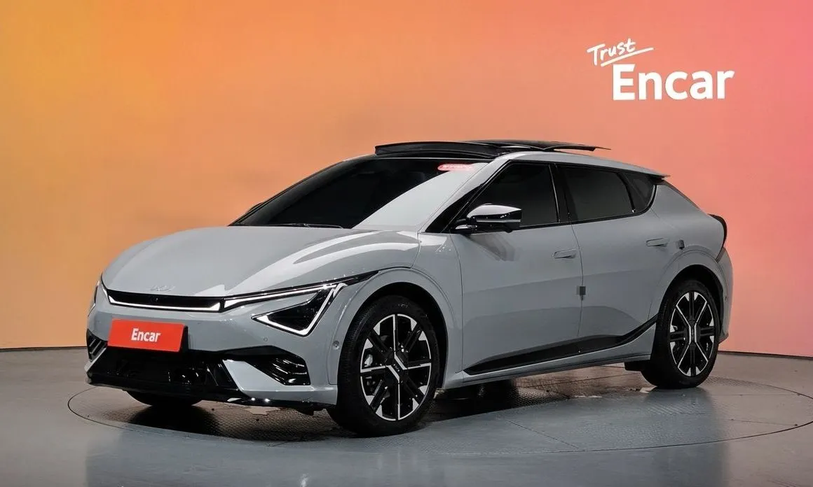 Kia EV6 — фото 1