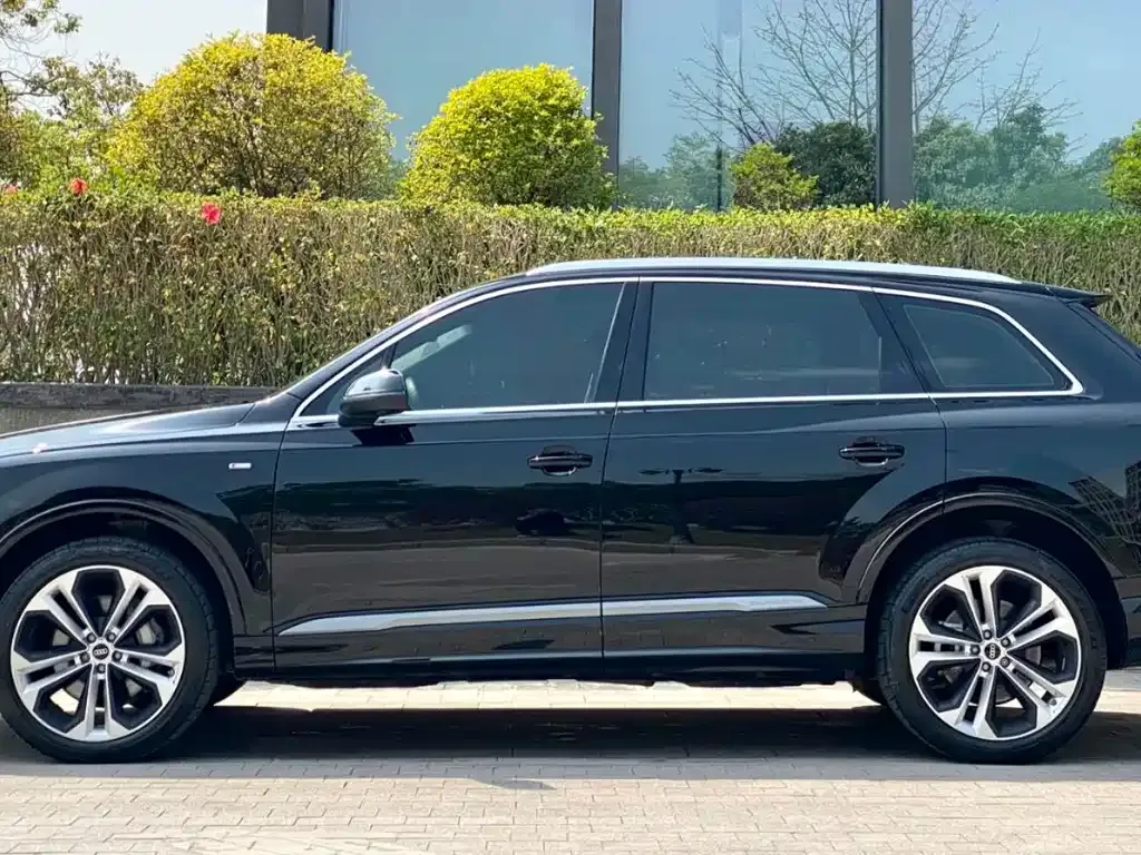 Audi Q7 — фото 3