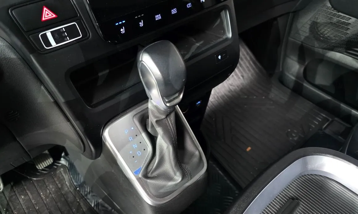 Hyundai Staria — фото 4