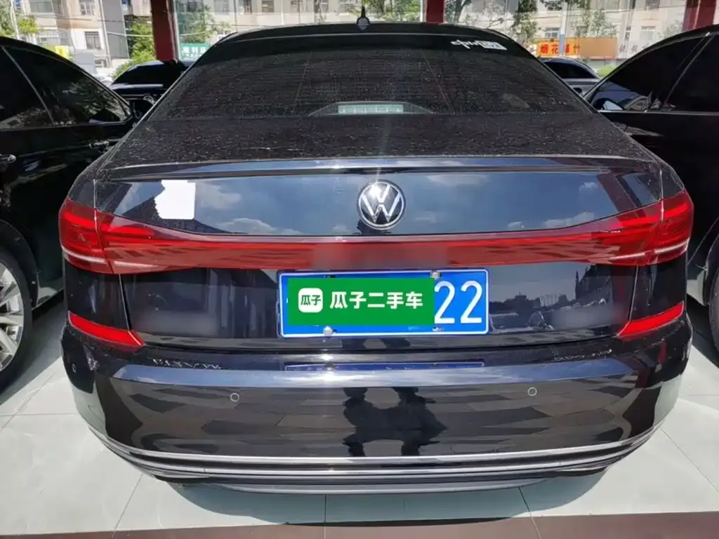 Volkswagen Passat — фото 8