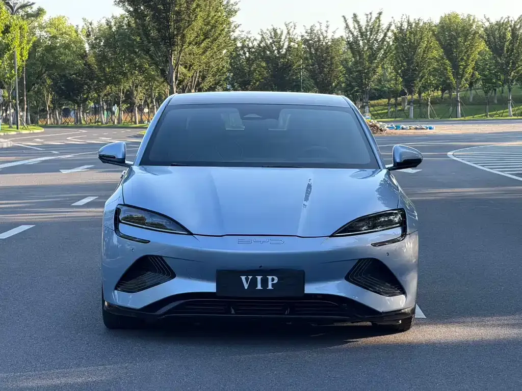 BYD Seal — фото 7