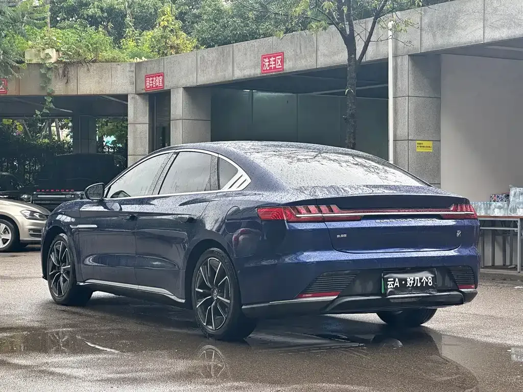 BYD Han — фото 6