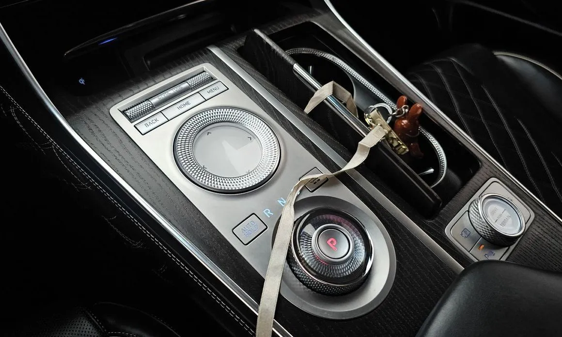 Genesis GV80 — фото 10