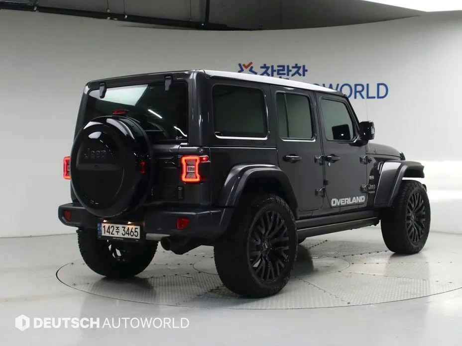 Jeep Wrangler — фото 7