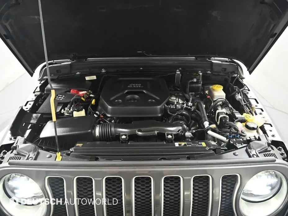 Jeep Wrangler — фото 10