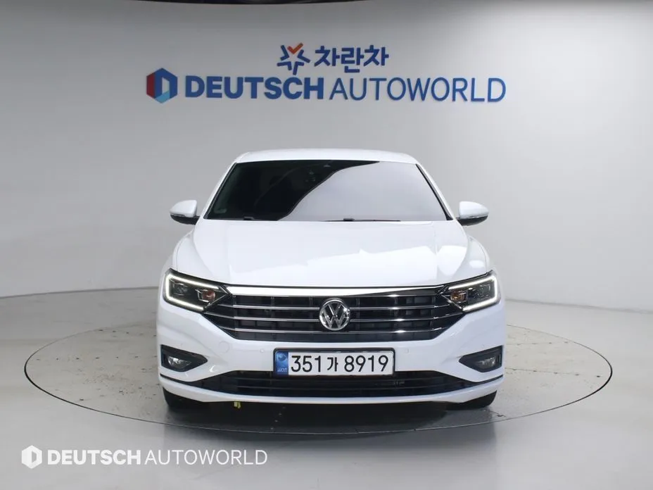 Volkswagen Jetta — фото 6