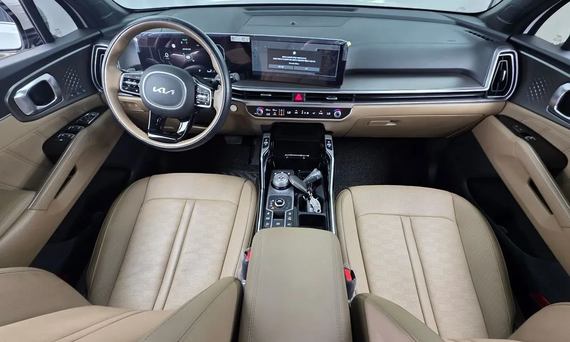 Kia Sorento — фото 5