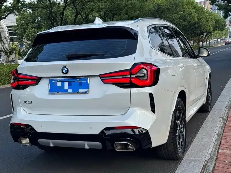 BMW X3 — фото 9
