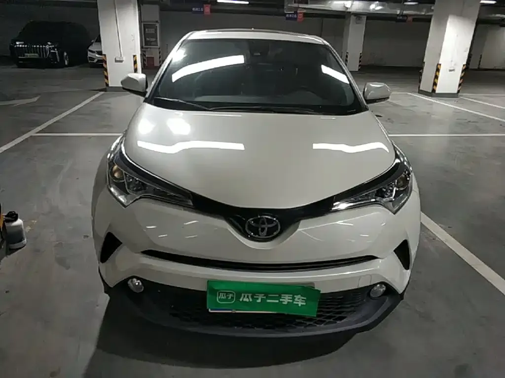 Toyota C-HR — фото 2