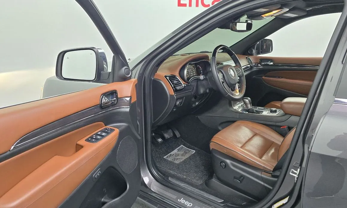 Jeep Cherokee — фото 8