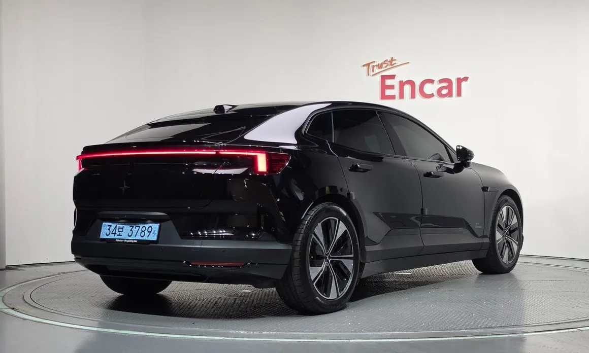 Polestar Polestar 4 — фото 6