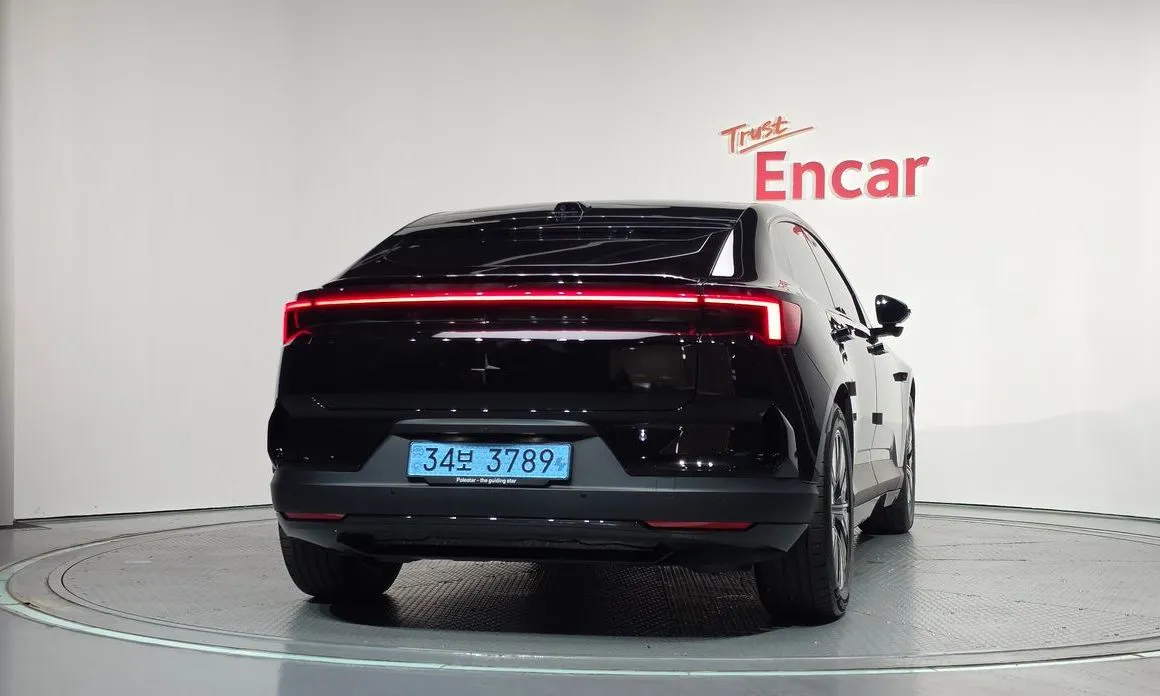 Polestar Polestar 4 — фото 7
