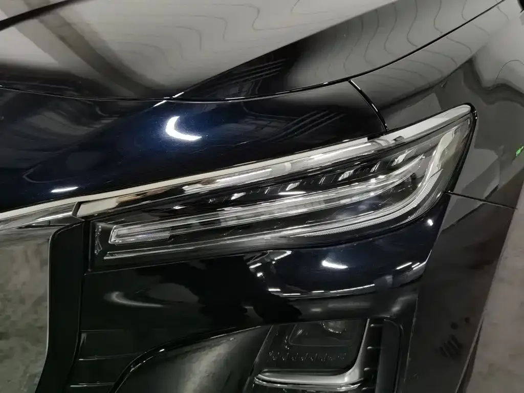 Hongqi H5 — фото 3