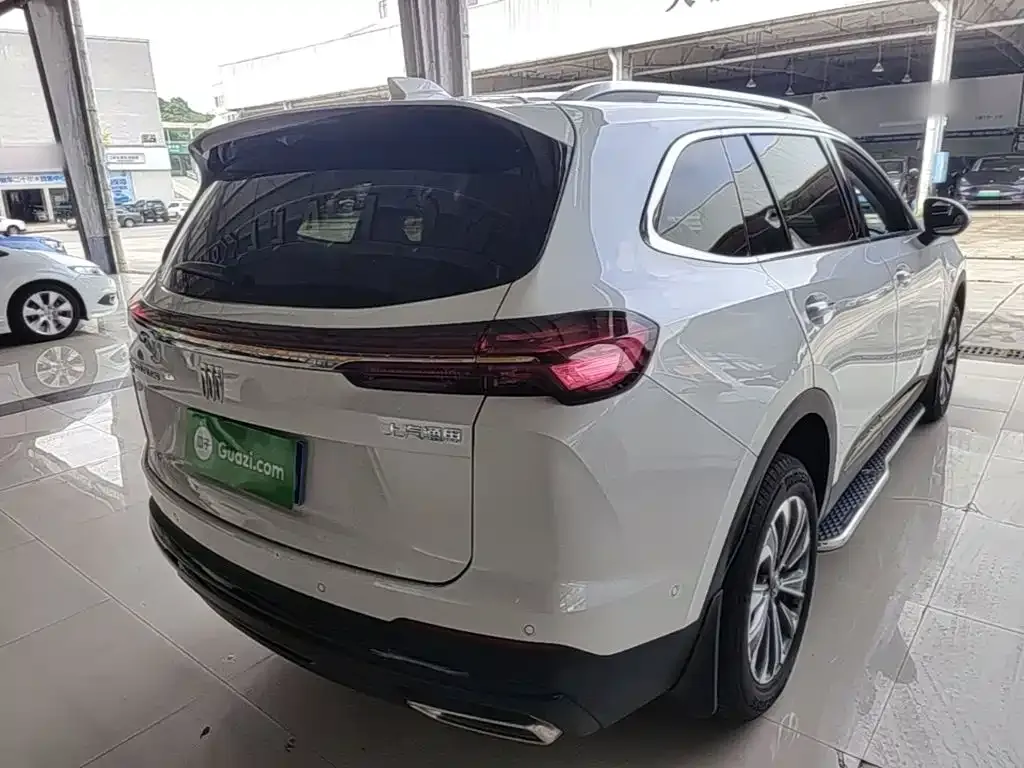 Buick Envision Plus — фото 6