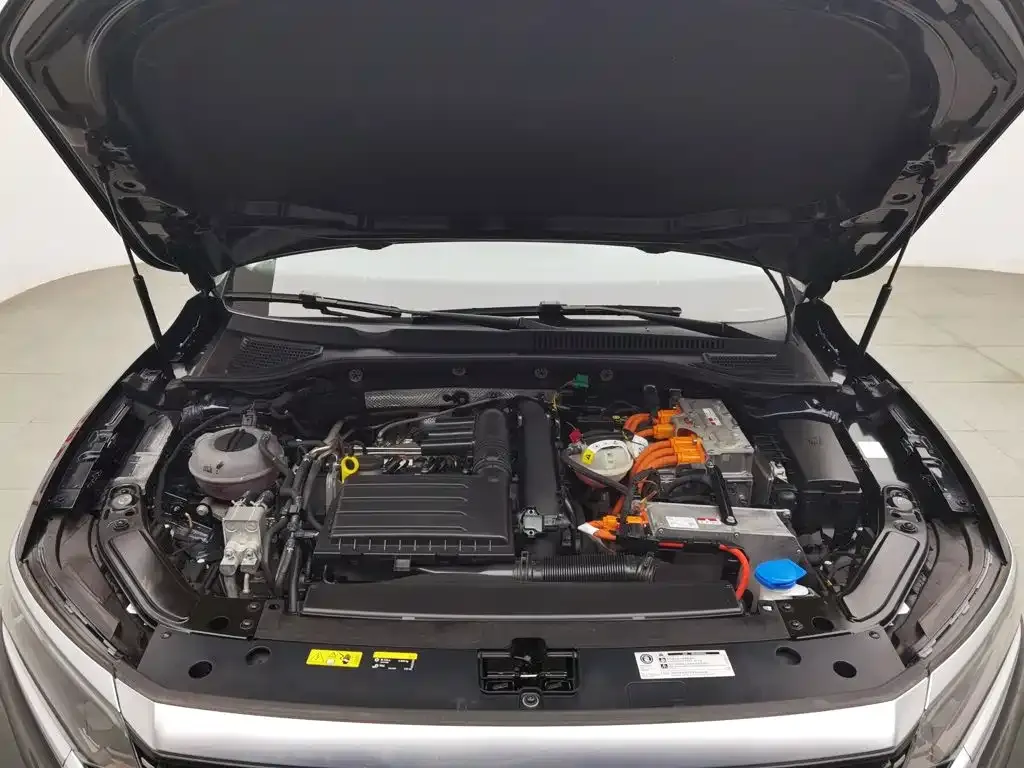 Volkswagen 帕萨特插电混动 — фото 10