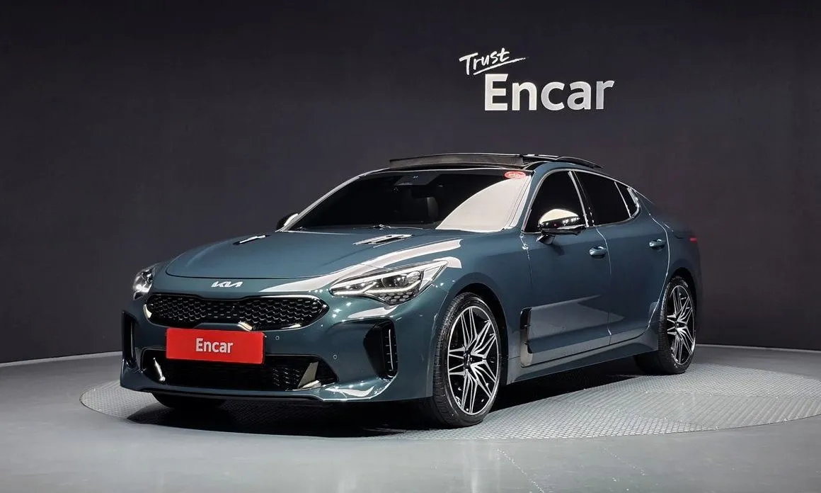 Kia Stinger — фото 1