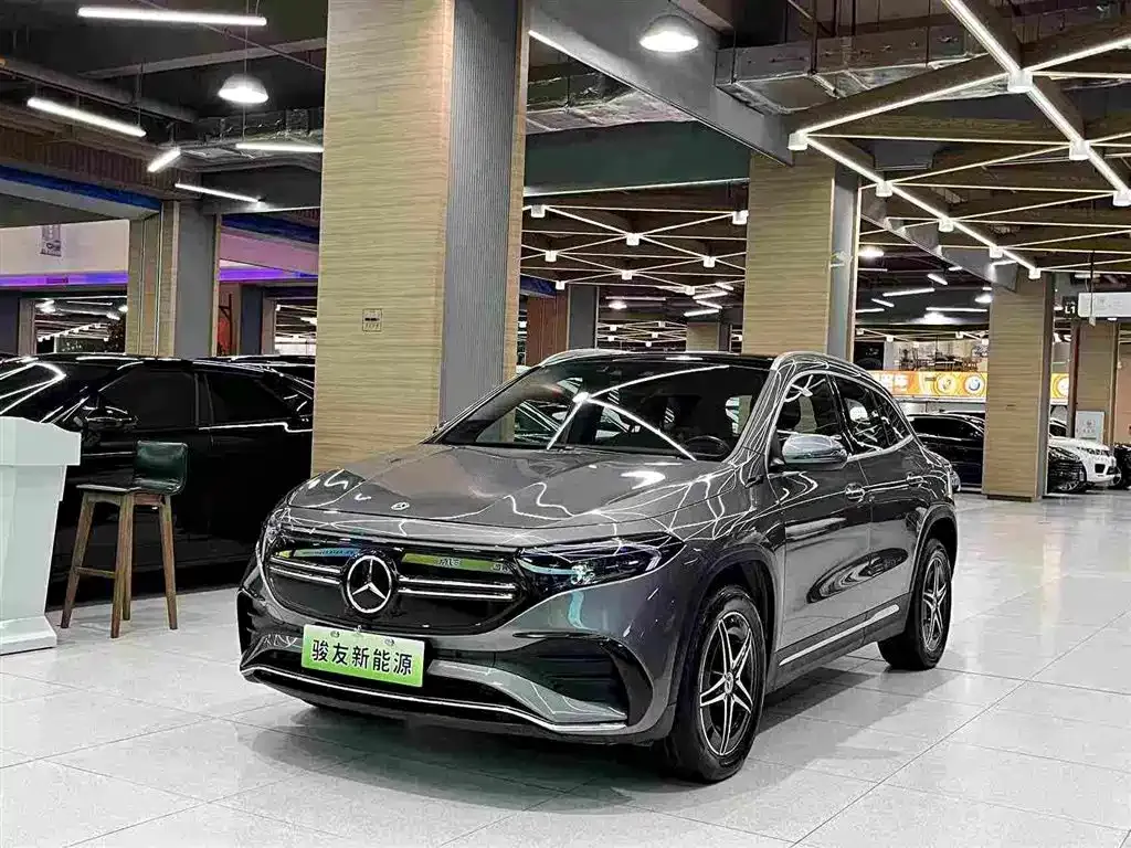 Mercedes-Benz EQA — фото 1
