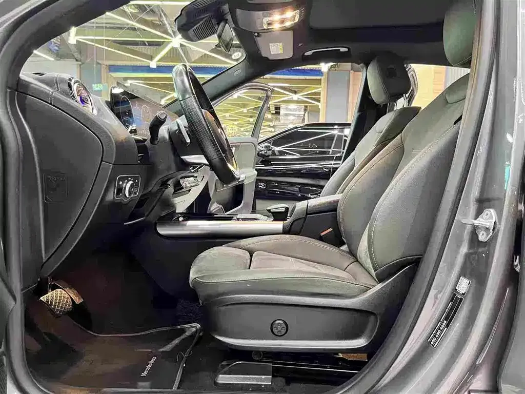 Mercedes-Benz EQA — фото 4