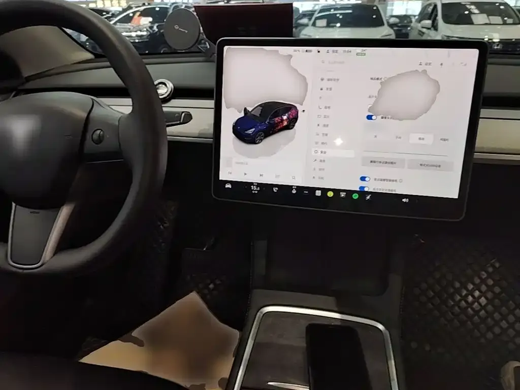 Tesla Model Y — фото 6