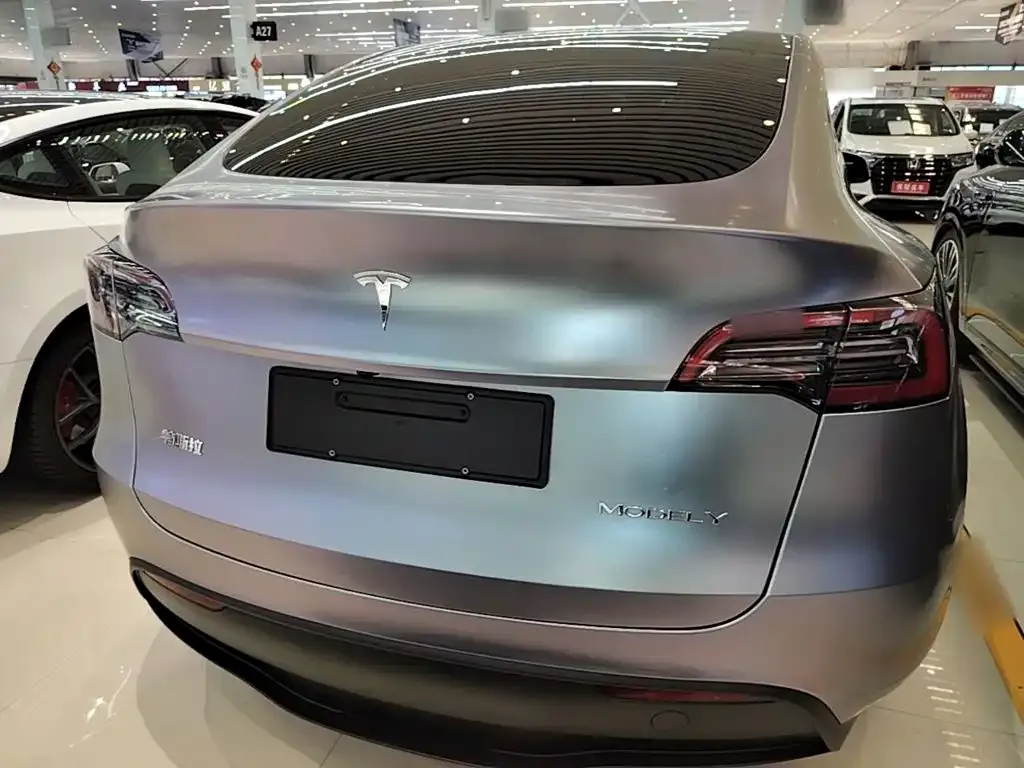 Tesla Model Y — фото 4