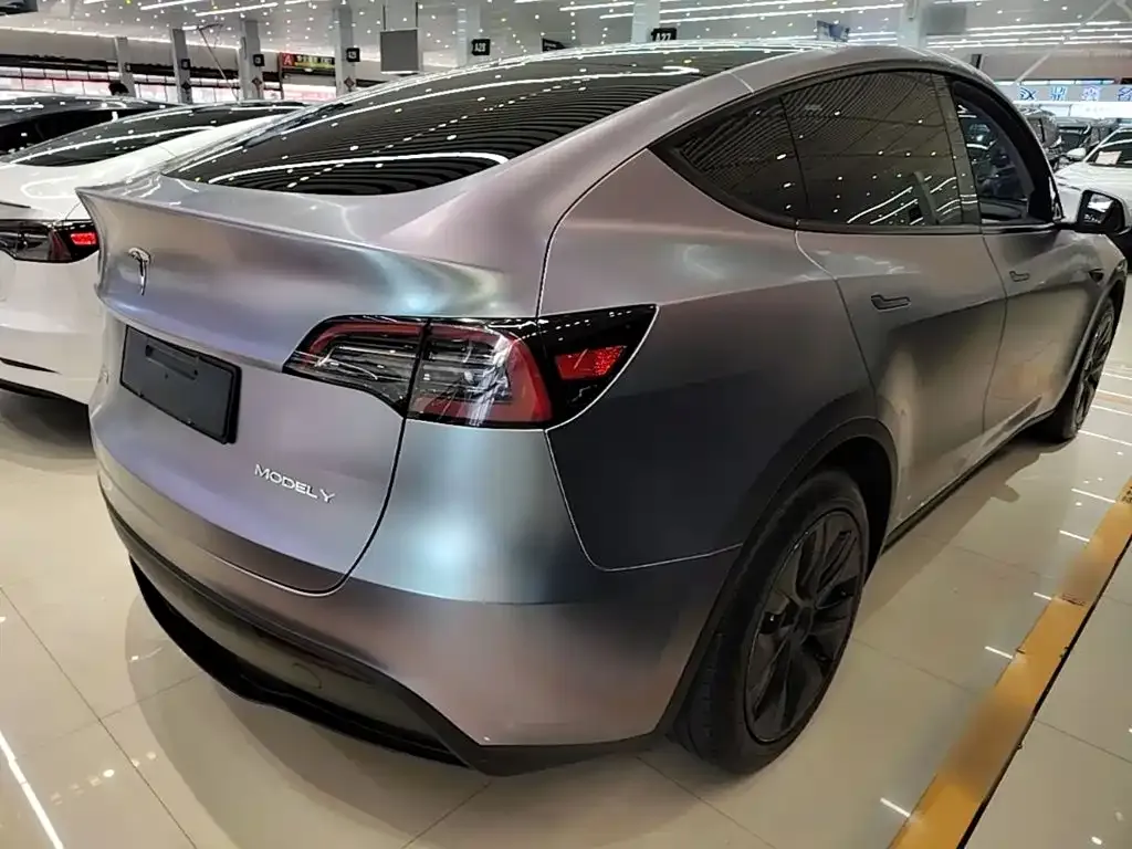 Tesla Model Y — фото 9