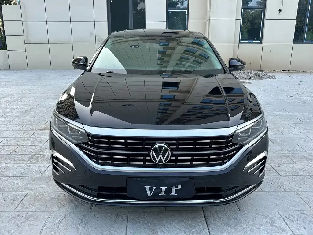 Volkswagen Passat — фото 8