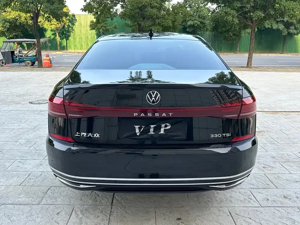 Volkswagen Passat — фото 7