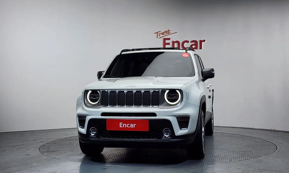 Jeep Renegade — фото 2